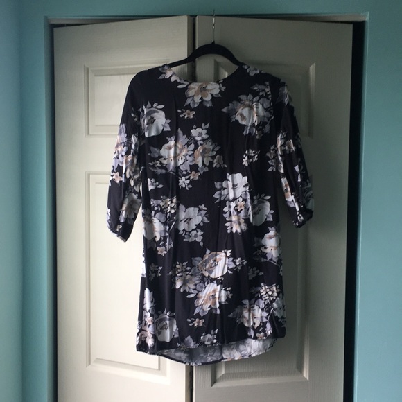 Floral dress - Picture 2 of 4